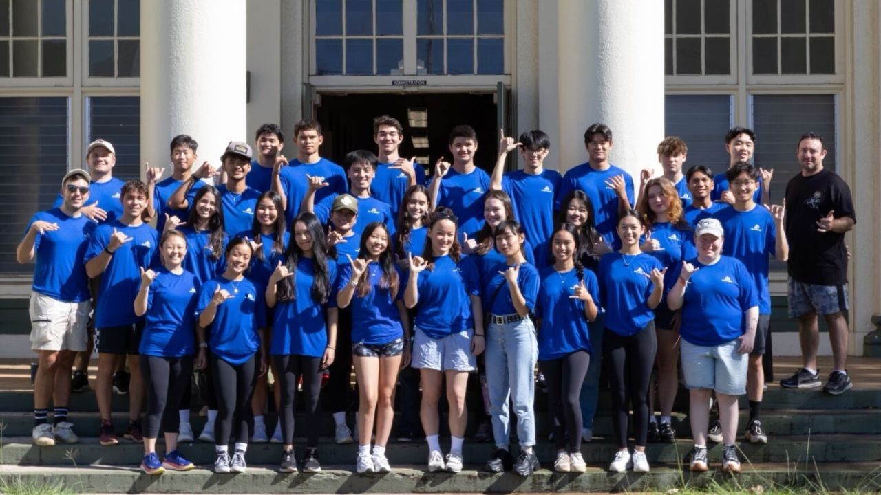 Bank of Hawaii volunteer event group photo
